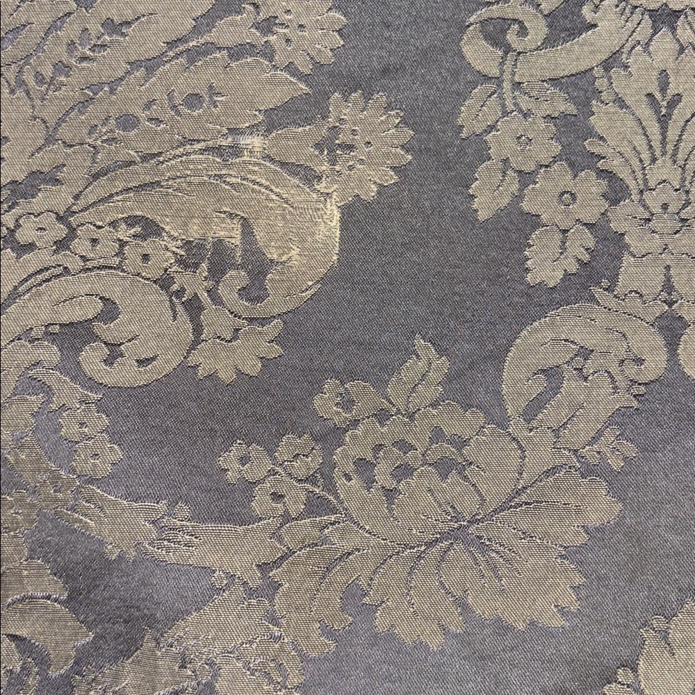 Les CAKES de BERTRAND…MADE IN FRANCE
GRAPHIC DESIGN ON FRONT GRAY DESIGN ON BACK - Picture 7 of 16